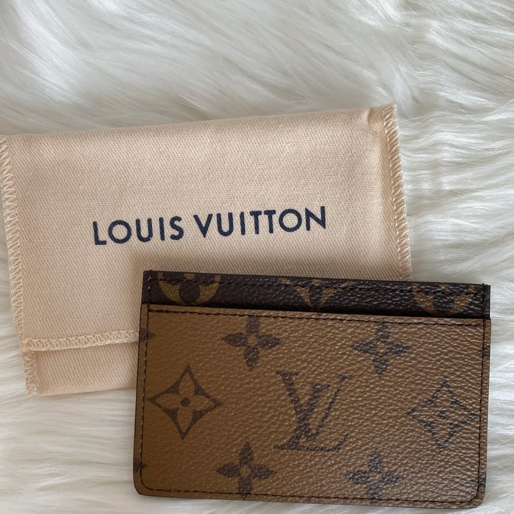Louis Vuitton reverse card holder
